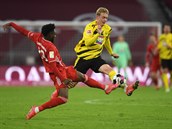 Fotbalisté Bayernu Mnichov otoili lágr nmecké ligy s Dortmundem