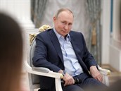 Lze posadit ruského medvěda před hrnec s medem? Většina premiérů Evropské unie odpověděla záporně