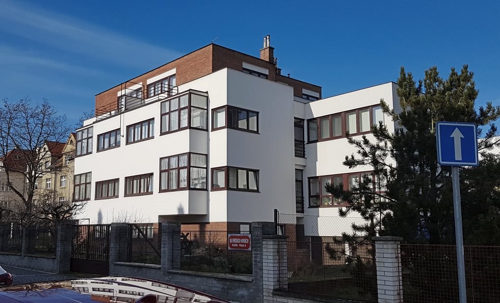 Linhart�v funkcionalismus. Funkcionalistickou vilu architekta Ev�ena Linharta...