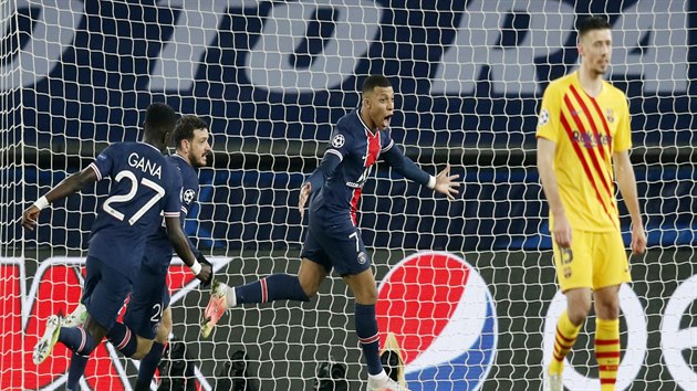 Kyli�n Mbapp� z PSG slav� dal�� trefu v s�ti Barcelony.