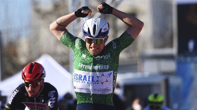 Dán Mads Würtz Schmidt slaví vít�zství.