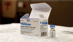 USA znovu začnou očkovat vakcínou Johnson & Johnson. Podávání přerušili kvůli krevním sraženinám