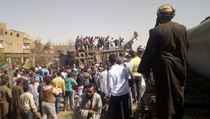 Pi srce dvou vlak dnes v Egypt zemelo 32 lid a zranilo se 84 cestujcch.