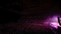 Na koncert v Barceloně přišlo 5000 lidí, všichni měli negativní test covid-19.