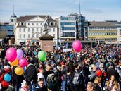 Demonstrace proti koronavirovým restrikcím v nmeckém Kasselu.