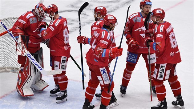 Utkání tvrtfinále play off Tipsport extraligy - 1. zápas: HC Ocelái Tinec -...