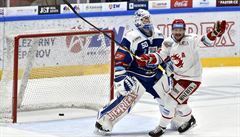 T�inec postoupil p�es Kometu do semifinále Tipsport extraligy.
