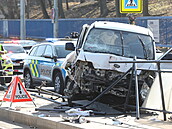 Nehoda na tramvajové zastávce Vojenská nemocnice v Praze.