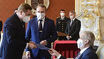 Prezident Milo Zeman jmenoval 7. dubna 2021 na Praskm hrad novho ministra...