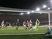 Gól Slavie do sít Arsenalu.