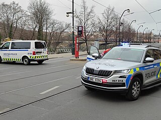 Policie uzavela Masarykovo nbe v centru Prahy. Dvodem je nlez zejm...