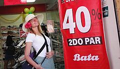 Obuv Ba�a je tu známa v ka�dém trochu v�t�ím m�st�, ale nikdo netu�í, �e má...