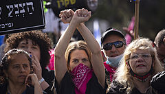 V ulicích Izraele se protestuje proti souasnému premiérovi.
