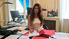 Francouzská politi�ka Marlene Schiappaová jako ministryn� pro rovné...