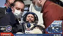 V kazašské stepi přistála loď Sojuz MS-17.
