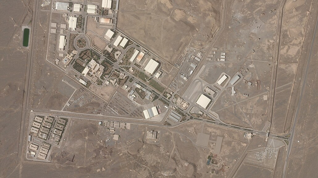 Satelitní snímek jaderného zařízení v íránském Natanzu.