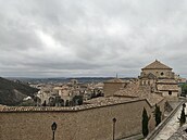 Cuenca - pohled na staré msto od pevnosti
