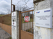 Hlavní vjezd do muniního skladu ve Vrbticích na Zlínsku. Snímek byl poízen v...