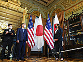 Japonský premiér Joihide Suga se stal prvním svtovým lídrem, který navtívil...