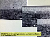 Snímek UFO nad pobeím Kalifornie zveejnný Jeremy Corbellem.