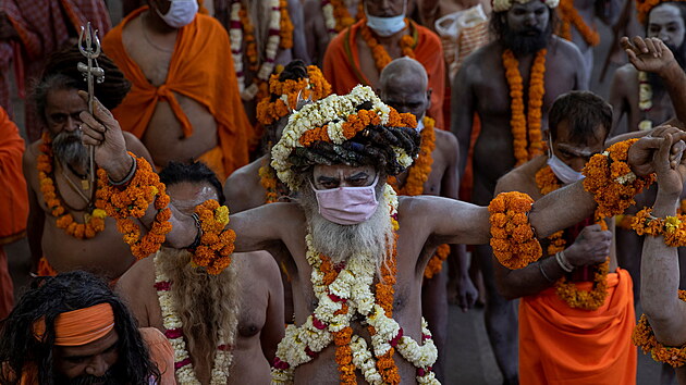 Ve sv�t� se �í�í dal�í mutace ji� zmutované varianty delta.