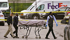 V sídle kurýrní společnosti FedEx došlo k masakru.