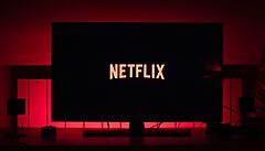 Výběr pro nerozhodného diváka. Netflix v Česku spustil funkci ‚něco přehrát‘