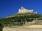Jeden z hrad stráících kastilské camino.
