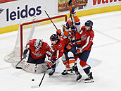 Washingtonský Vít Van��ek pochytal v�echny st�ely New Yorku Rangers a dovedl...