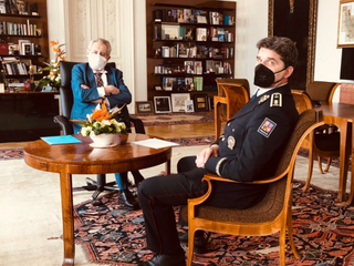 Prezident Milo Zeman pijal na Praskm hrad policejnho prezidenta Jana...