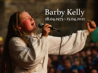 Ve věku 45 let zemřela zpěvačka Barby Kelly.