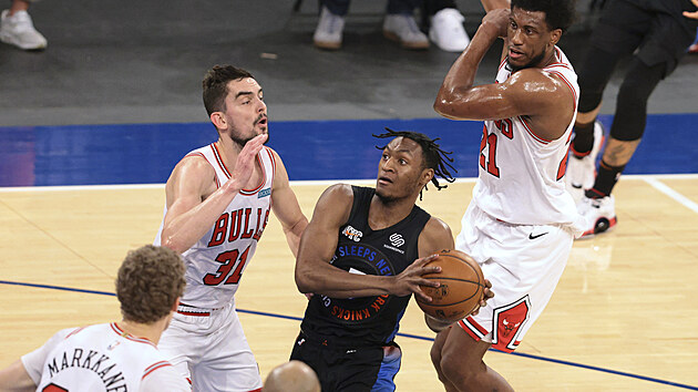 Chicagu se po prohe s Knicks opt vzdálilo play off, Satoranský dal est bod.