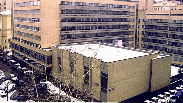 �eský d�m v Moskv� v roce 2001.