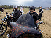Na demonstraci dorazil na motorce i poslanec Jaroslav Foldyna.
