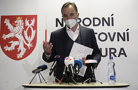 Předsedové velkých sportovních organizací ocenili Hniličku za zásluhy o vznik a fungování NSA