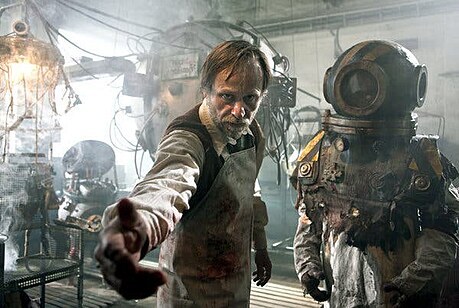 Karel Roden ve filmu Frankensteinova armáda (2013).