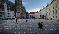 V areálu Pražského hradu se uskutečnil pietní akt za oběti pandemie koronaviru,...