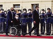 Prezident Milo Zeman (uprosted) pijal 18. kvtna 2021 na Praském hrad...