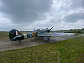 Stíhací letoun Hawker Hurricane.