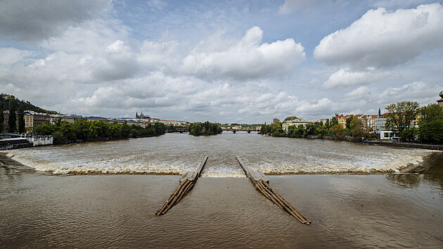 Rozvodnná eka Vltava.