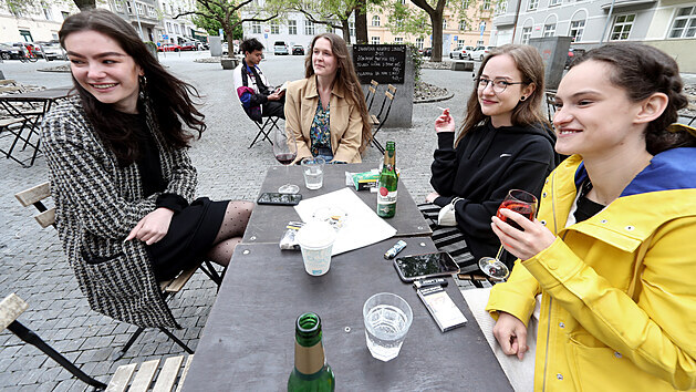 V Praze se otevely zahrdky bar a restaurac