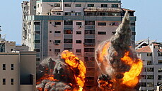 Bombardování domu v Pásmě Gazy, kde sídlila televize Al-Džazíra, 15. května... | na serveru Lidovky.cz | aktuální zprávy