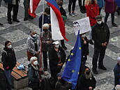 Demonstrace na Václavském námstí za nezávislost justice. Lidé chtjí demisi...