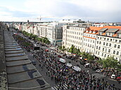 Demonstrace na Václavském námstí za nezávislost justice. Lidé chtjí demisi...
