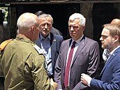 Ministr Jakub Kulhánek (vpravo) na návtv Izraele. Po ministrov pravici je...