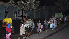 Lid v Gom utkaj ze svch domov kvli vbuchu sopky Nyiragongo.
