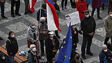 Demonstrace na Vclavskm nmst za nezvislost justice. Lid chtj demisi...