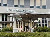Zranní byli pevezeni do nkolika nemocnic. U Jackson Memorial Hospital, jedné...
