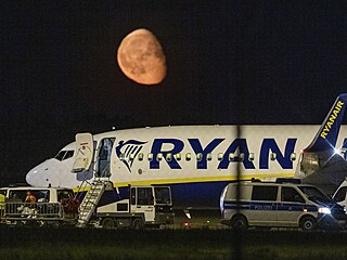 Letadlo spolenosti Ryanair v Berln.