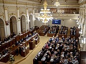 Sněmovna schválila klouzavý mandát pro ministry z řad poslanců, mohou jej předat náhradníkům